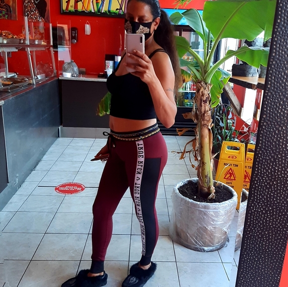 Meet your Posher, Angela - Picture 6 of 7